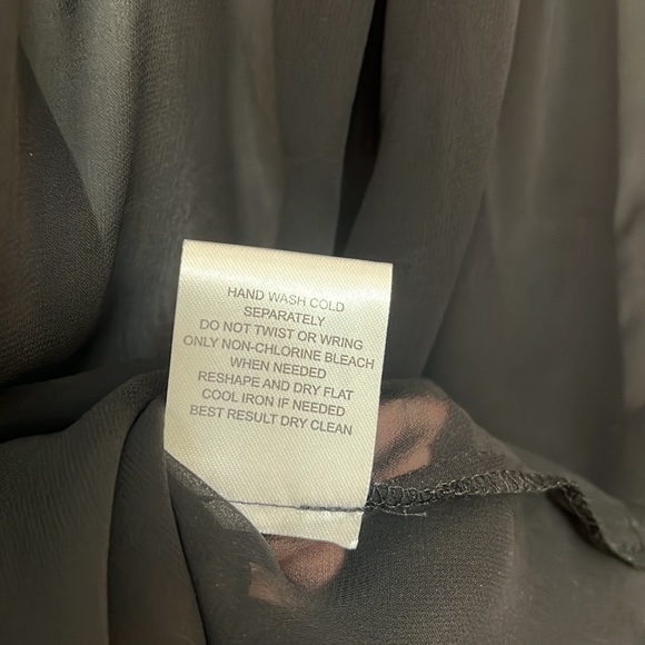 NWOT Romeo & Juliet Couture sheer blouse - Picture 7 of 12